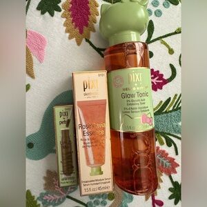 •Pixi skincare set